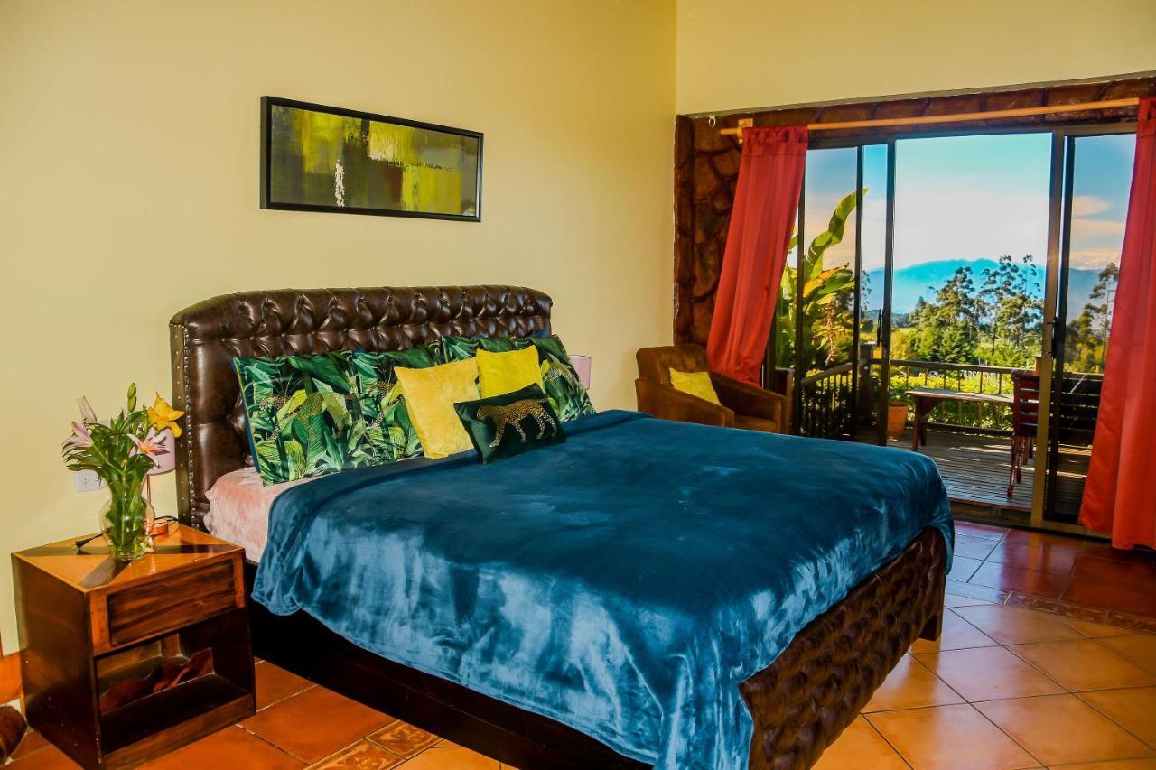مبيت وإفطار Poasito Poas Paradise المظهر الخارجي الصورة
