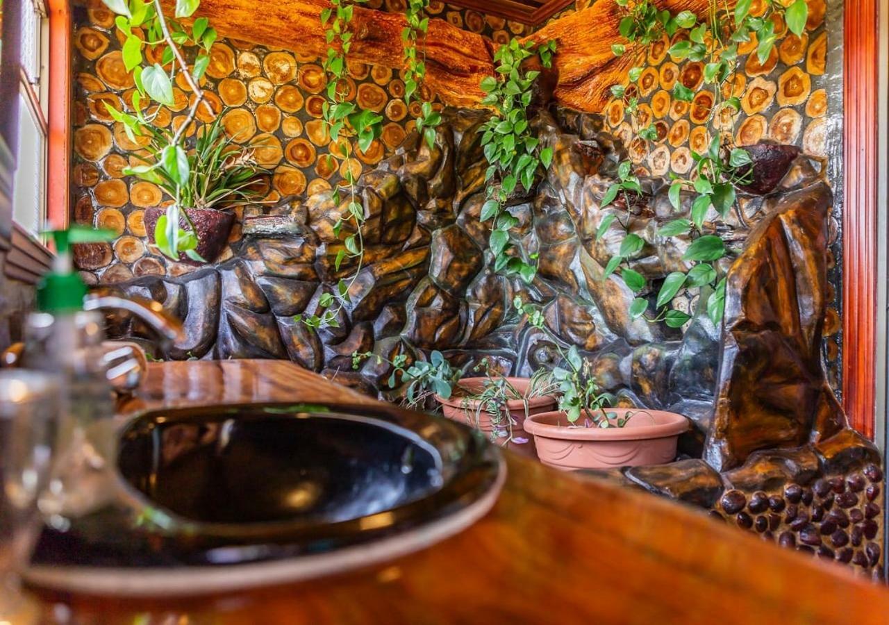 مبيت وإفطار Poasito Poas Paradise المظهر الخارجي الصورة
