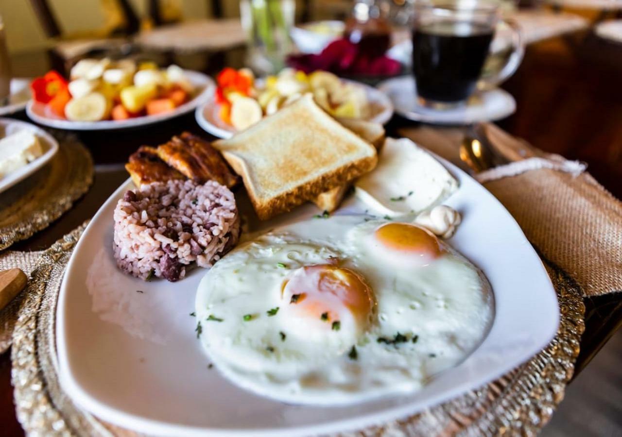 مبيت وإفطار Poasito Poas Paradise المظهر الخارجي الصورة